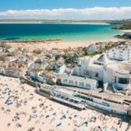 St Ives Apartment Private Parking With Garden 10 Minute Walk Into Town And Beach Экстерьер фото