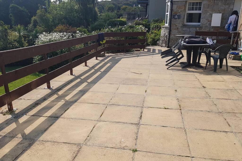 St Ives Apartment Private Parking With Garden 10 Minute Walk Into Town And Beach Экстерьер фото