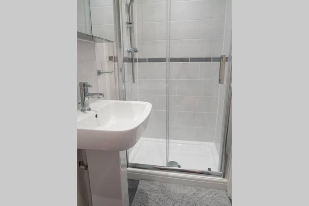 St Ives Apartment Private Parking With Garden 10 Minute Walk Into Town And Beach Экстерьер фото