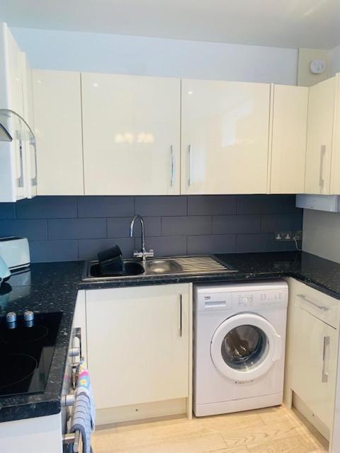 St Ives Apartment Private Parking With Garden 10 Minute Walk Into Town And Beach Экстерьер фото